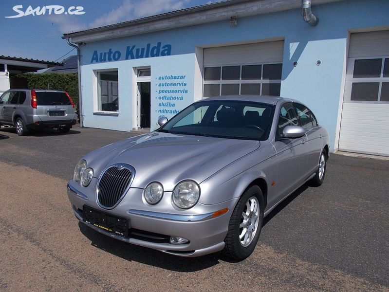 Jaguar S-Type, 2,5i 6V, manuál